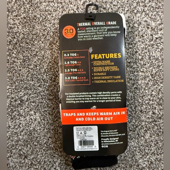 Muk Luks heat retaining socks - Picture 3 of 3